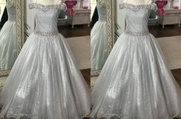 white sequined off the shoulder girls pageant dresses with spaghetti straps crystal beading a-line rhinestone beaded sash girls party gowns, White;blue
white sequined off the shoulder girls pageant dresses with spaghetti straps crystal beading a-line rhinestone beaded sash girls party gowns, White;blue