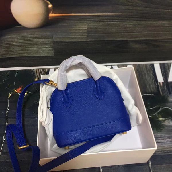 classic fashion women handbags selling lady small shell shoulder bags with stripe lady messenger bag crossbody girl handbags purse hot
classic fashion women handbags selling lady small shell shoulder bags with stripe lady messenger bag crossbody girl handbags purse hot