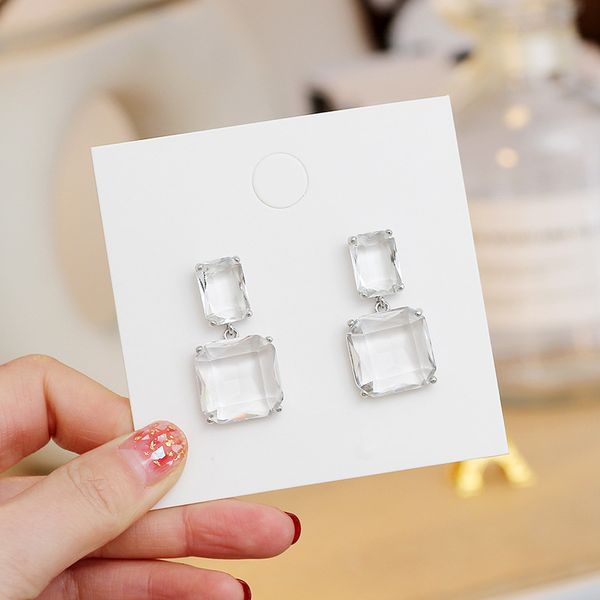 New Fashion Brand Korean Earrings Square Geometric Transparent Crystal Wedding Earrings for Women Fashion Jewelry Gift 2020
New Fashion Brand Korean Earrings Square Geometric Transparent Crystal Wedding Earrings for Women Fashion Jewelry Gift 2020