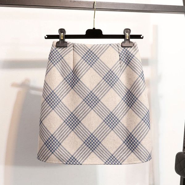 2019 new skirt plaid step skirt new package hip female high waist woolen a-line natural casual, Black
2019 new skirt plaid step skirt new package hip female high waist woolen a-line natural casual, Black
