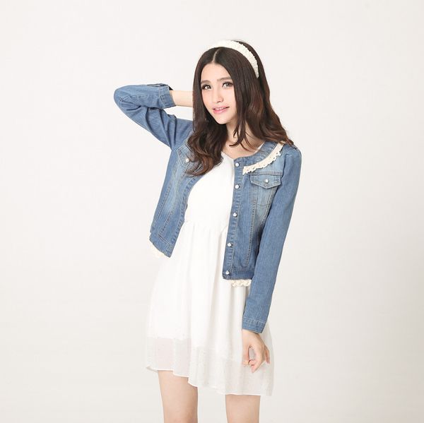 2019 new light blue retro selling round collar lace decorated three-quarter sleeve woman jean lone sleeve coat, Black;brown
2019 new light blue retro selling round collar lace decorated three-quarter sleeve woman jean lone sleeve coat, Black;brown