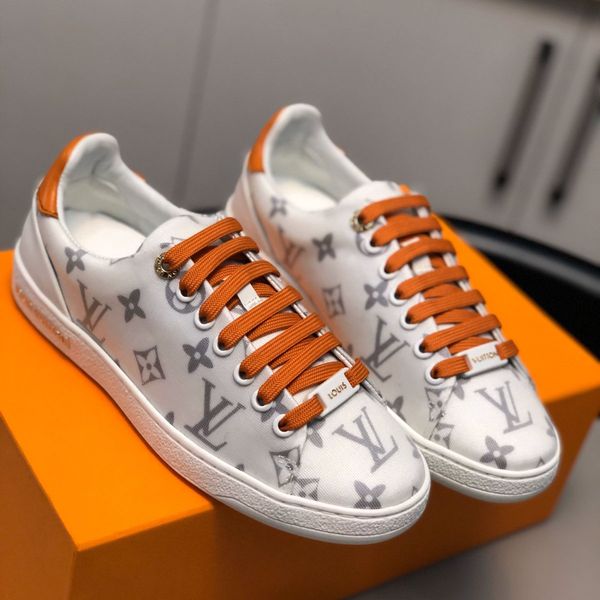 ladies party casual shoes jogging sneakers luxury fashiondesigner women's shoes triple platform retro wild style size 35-40 jdgd, Black
ladies party casual shoes jogging sneakers luxury fashiondesigner women's shoes triple platform retro wild style size 35-40 jdgd, Black