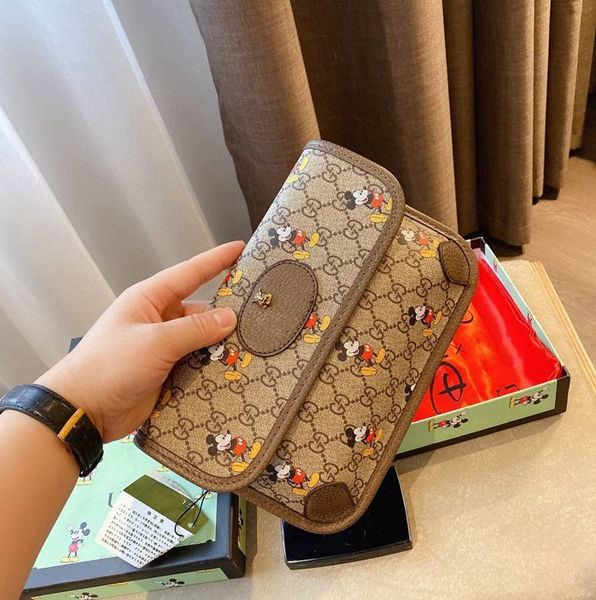 роскошные кожаные сумки моды crossbody женщин сумка любимый дизайн цепи сцепления кожаные сумки -09629, Black
роскошные кожаные сумки моды crossbody женщин сумка любимый дизайн цепи сцепления кожаные сумки -09629, Black