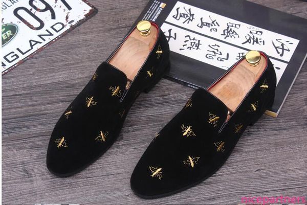 fashion men loafers slip on mens velvet shoes casual velvet slippers designer 674dress shoe men s flats wedding and party shoes
fashion men loafers slip on mens velvet shoes casual velvet slippers designer 674dress shoe men s flats wedding and party shoes
