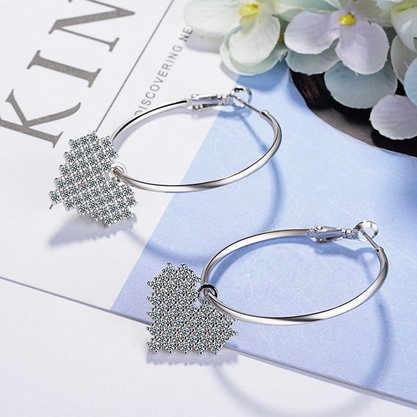 Heart Decoration Love Earrings Female Korean Temperament Long Earrings Cool All-match Earrings Net Red Wholesale
Heart Decoration Love Earrings Female Korean Temperament Long Earrings Cool All-match Earrings Net Red Wholesale