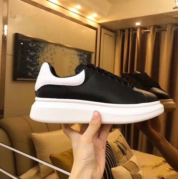 2019 designer casual shoes men women boy girl white black gold red mens comfortable leather flat sports sneakers
2019 designer casual shoes men women boy girl white black gold red mens comfortable leather flat sports sneakers