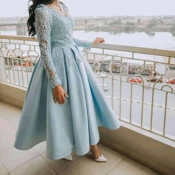 sky blue lace long sleeves prom dresses 2021 long plus size a line v neck satin elegant formal party gown vestidos de fiesta, Black
sky blue lace long sleeves prom dresses 2021 long plus size a line v neck satin elegant formal party gown vestidos de fiesta, Black
