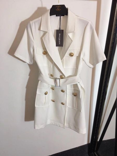 De igner 2019 white black army green lapel neck hort leeve women 039 dre high end metal button dre e women 
De igner 2019 white black army green lapel neck hort leeve women 039 dre high end metal button dre e women