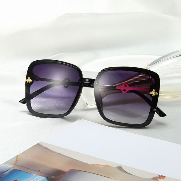 fashion oversize square sunglasses women men metal frame gradient sun glasses female shades glasses uv400 6045, White;black
fashion oversize square sunglasses women men metal frame gradient sun glasses female shades glasses uv400 6045, White;black