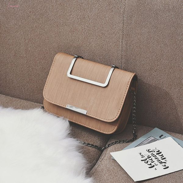 muqgew женская сумка ткань железный металл ручка портативный crossbody shoudler застежка сумки лоскут площади сумка сумка
muqgew женская сумка ткань железный металл ручка портативный crossbody shoudler застежка сумки лоскут площади сумка сумка