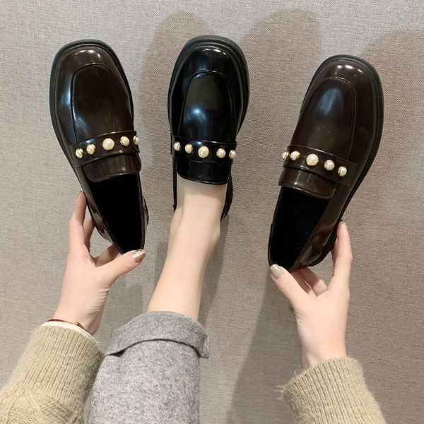 shoes woman flats 2019 fashion women's round toe autumn british style all-match loafers with fur pearl decorateion oxfords, Black
shoes woman flats 2019 fashion women's round toe autumn british style all-match loafers with fur pearl decorateion oxfords, Black
