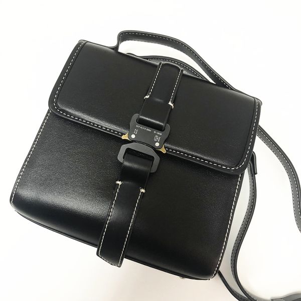 20ss latest alyx metal buckle functional tactical alyx bags hip hop backpack men women casual handbag
20ss latest alyx metal buckle functional tactical alyx bags hip hop backpack men women casual handbag