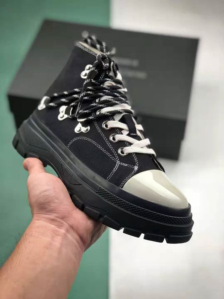 2019new arrive martin boots for women and men british wind shoes thick bottom air permeability black size35-44
2019new arrive martin boots for women and men british wind shoes thick bottom air permeability black size35-44