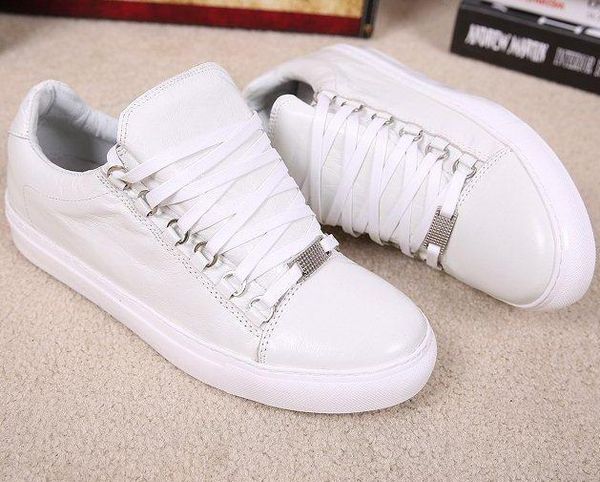 High Quality Spikes High Top Red Bottom Pik Pik Studded Sneakers Shoes Women Men Luxury Designer Flat Casual Red Sole Autumn Winter Casual
High Quality Spikes High Top Red Bottom Pik Pik Studded Sneakers Shoes Women Men Luxury Designer Flat Casual Red Sole Autumn Winter Casual