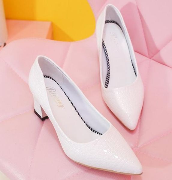 2019 women's shoes in spring and autumn with new style high heel coarse heel pointed end@18, Black
2019 women's shoes in spring and autumn with new style high heel coarse heel pointed end@18, Black