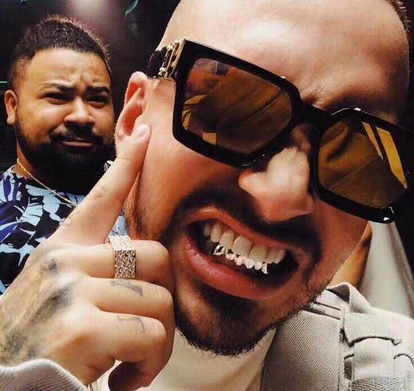 the latest selling quality fashion men designer sunglasses combination plate with metal 0937 square frame lens uv400 popular box fqoil, White;black
the latest selling quality fashion men designer sunglasses combination plate with metal 0937 square frame lens uv400 popular box fqoil, White;black