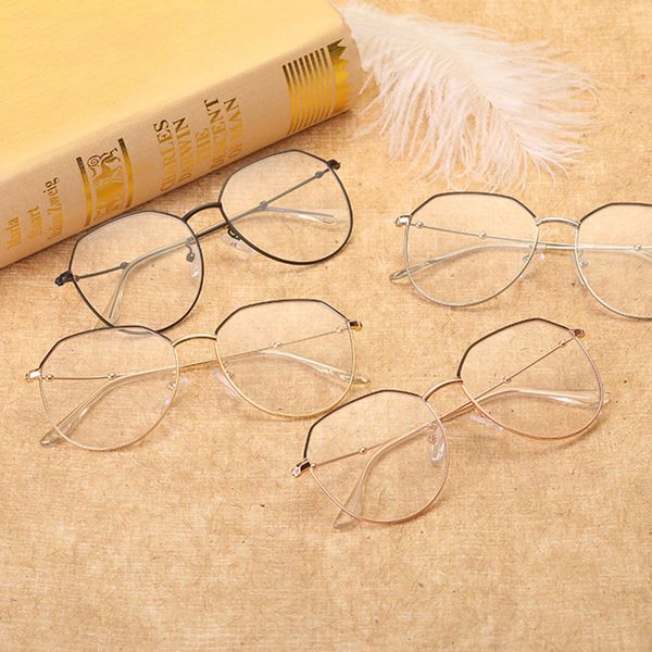 luxury-selling metal polygon flat mirror irregular korean version of the glasses frame for men and women with glasses frames, Silver
luxury-selling metal polygon flat mirror irregular korean version of the glasses frame for men and women with glasses frames, Silver