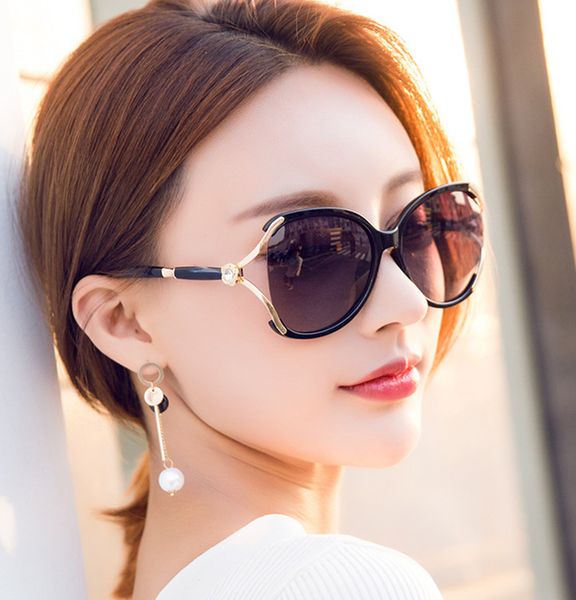 in stock2020 high-grade elegant ladies progressive polarized sunglasses, large frame plate glasses, noble fashion sunglasses, White;black
in stock2020 high-grade elegant ladies progressive polarized sunglasses, large frame plate glasses, noble fashion sunglasses, White;black