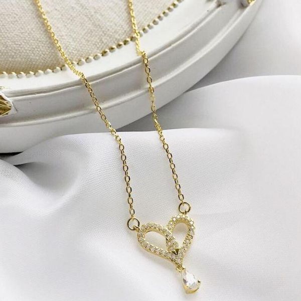 jewelry s925 sterling silver necklace crystal heart pendant necklace for women graceful simple fashion
jewelry s925 sterling silver necklace crystal heart pendant necklace for women graceful simple fashion