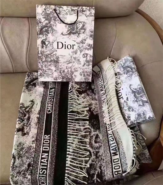 2019 winter warm thick cashmere scarf fashion lady shawl soft cashmere printed scarf matching, Blue;gray
2019 winter warm thick cashmere scarf fashion lady shawl soft cashmere printed scarf matching, Blue;gray