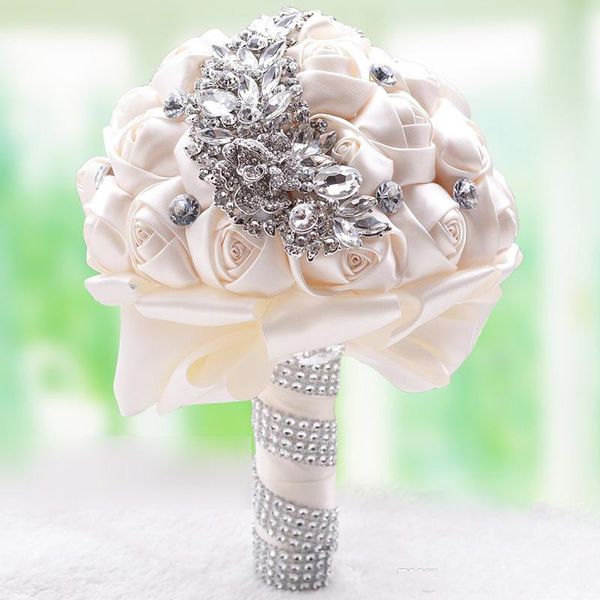 2019 satin rose bridal wedding bouquet wedding decoration crystals artificial flower bridesmaid wedding bridal hand holding brooch flower
2019 satin rose bridal wedding bouquet wedding decoration crystals artificial flower bridesmaid wedding bridal hand holding brooch flower