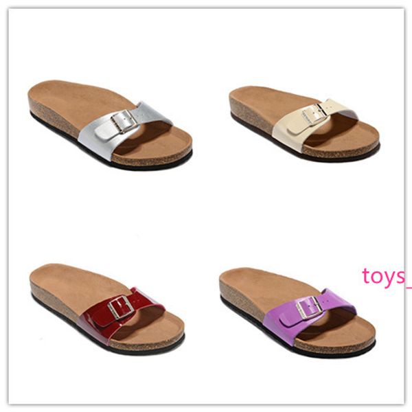 brand madrid genuine leather slippers for men women wholesale flats cork sandals with buckle summer beach shoes
brand madrid genuine leather slippers for men women wholesale flats cork sandals with buckle summer beach shoes