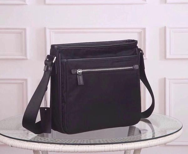 wholesale new men's messenger bag fashion waterproof shoulder briefcase parachute fabric computer mobile phone storage bag
wholesale new men's messenger bag fashion waterproof shoulder briefcase parachute fabric computer mobile phone storage bag