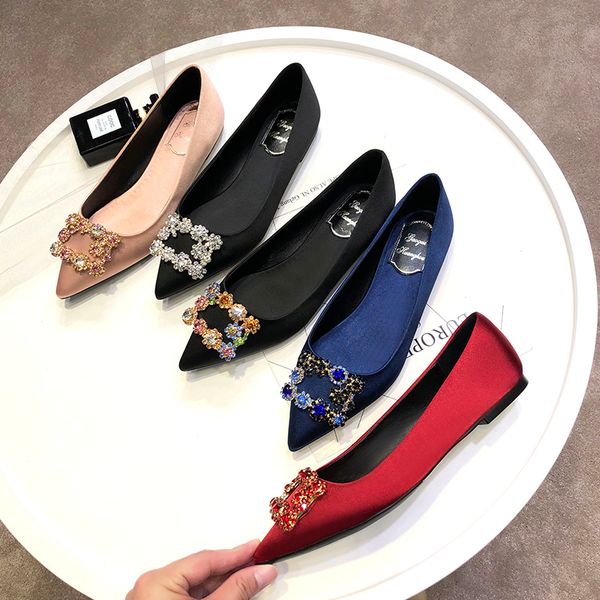 casual designer black satin crystal strass point toe flats shoes bride wedding shoes party shoes many color with box and dustbag real p
casual designer black satin crystal strass point toe flats shoes bride wedding shoes party shoes many color with box and dustbag real p