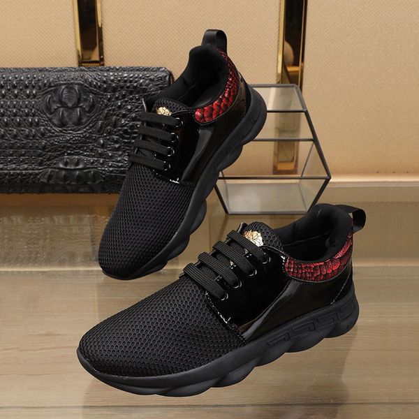 2019 lightweight designer leather men fashion brand sneakers causal shoes wild jogging shoes breathablelace-up rubber sole size 39-44, Black
2019 lightweight designer leather men fashion brand sneakers causal shoes wild jogging shoes breathablelace-up rubber sole size 39-44, Black