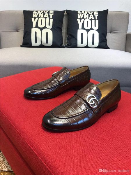 18ss italian men wedding dress shoes business shoes men oxford leather elegant shoes for men brand zapatos de hombre de vestir formal yyyy1, Black
18ss italian men wedding dress shoes business shoes men oxford leather elegant shoes for men brand zapatos de hombre de vestir formal yyyy1, Black