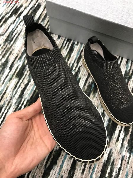 luxury design shoes triple plate-fome red bottom casual fur genuine leather comfortable fashion black lace-up round toe shoes fast shipping
luxury design shoes triple plate-fome red bottom casual fur genuine leather comfortable fashion black lace-up round toe shoes fast shipping