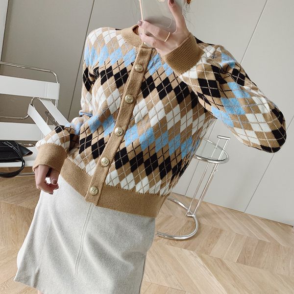 women sweater 2020 spring / summer new school classic jacquard round neck knit sweater + skirt suits, White;black
women sweater 2020 spring / summer new school classic jacquard round neck knit sweater + skirt suits, White;black