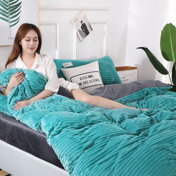fb18008 european style velvet 4pcs/set double-face velvet bedding set crystal velvet bedsheet quilt cover warm winter home textile bed linen
fb18008 european style velvet 4pcs/set double-face velvet bedding set crystal velvet bedsheet quilt cover warm winter home textile bed linen
