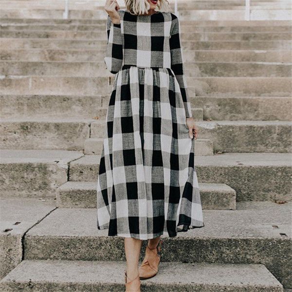 new autumn women long maxi dress stylish white & black plaid long sleeve evening party dresses elegant woman holiday beach dress, Black;gray
new autumn women long maxi dress stylish white & black plaid long sleeve evening party dresses elegant woman holiday beach dress, Black;gray