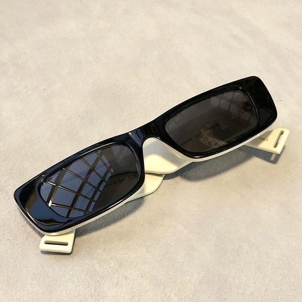 new 0516 sunglasses for women men special uv protection women designer vintage small square frame come with package 0516s, White;black
new 0516 sunglasses for women men special uv protection women designer vintage small square frame come with package 0516s, White;black