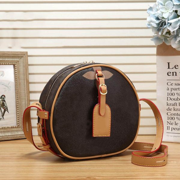 designers handbag for women luxurys shoulder bag ladies brand bumbag luxury fannypack pu fashion street belt bag b21012801t
designers handbag for women luxurys shoulder bag ladies brand bumbag luxury fannypack pu fashion street belt bag b21012801t