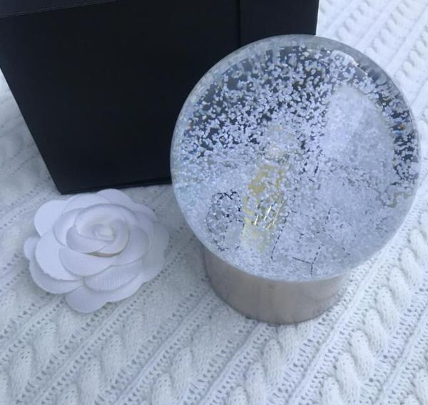 2020 New C Collection Snow Globe флакон духов купол Глобус роскошное золотое дно специальный подарок новинка подарок ограниченный VIP клиент для украшения
2020 New C Collection Snow Globe флакон духов купол Глобус роскошное золотое дно специальный подарок новинка подарок ограниченный VIP клиент для украшения