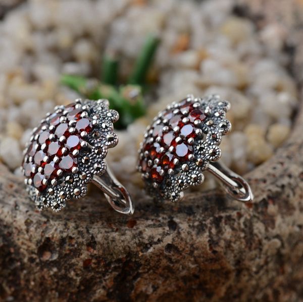 fashion- 100% real 925 sterling silver jewelry red garnet retro elegant stud earrings for women lover party gifts aretes sls30192, Golden;silver
fashion- 100% real 925 sterling silver jewelry red garnet retro elegant stud earrings for women lover party gifts aretes sls30192, Golden;silver
