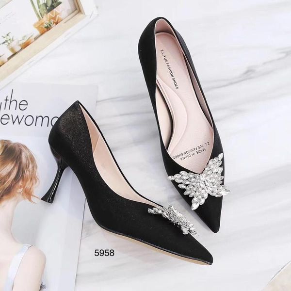 2020 spring and autumn new pointy fine heel women's shoes net red temperament wild women's shoes pearl high heel, Black
2020 spring and autumn new pointy fine heel women's shoes net red temperament wild women's shoes pearl high heel, Black