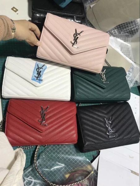 2020 women shoulder bag gold and silver chain bag crossbody pure color handbag crossbody messenger tote bag purse wallet
2020 women shoulder bag gold and silver chain bag crossbody pure color handbag crossbody messenger tote bag purse wallet