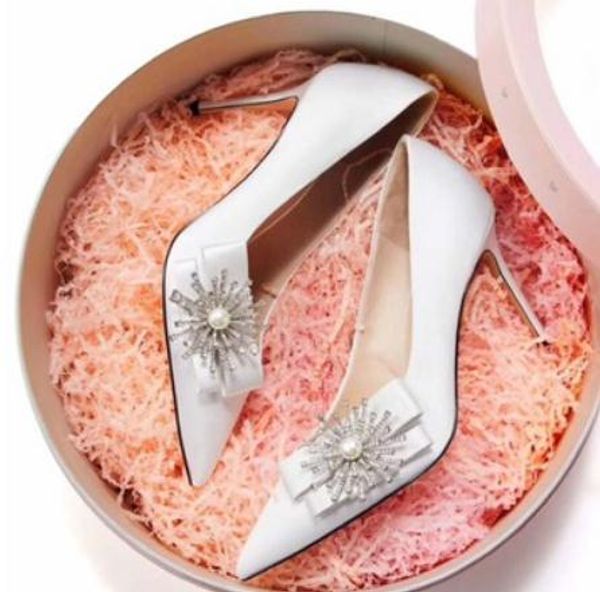 2020 women's shoes in spring and autumn with new style high heel fine heel pointed end silk and satin shoes heel 6cm,8cm,10cm @3119, Black
2020 women's shoes in spring and autumn with new style high heel fine heel pointed end silk and satin shoes heel 6cm,8cm,10cm @3119, Black