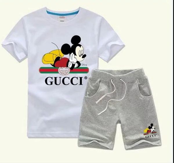 Логотип дизайнер роскошные детские наборы для мальчиков и девочек Детские младенческой мальчик дизайнерская одежда 2 шт. / компл. хлопок летние короткие наборы g6
Логотип дизайнер роскошные детские наборы для мальчиков и девочек Детские младенческой мальчик дизайнерская одежда 2 шт. / компл. хлопок летние короткие наборы g6