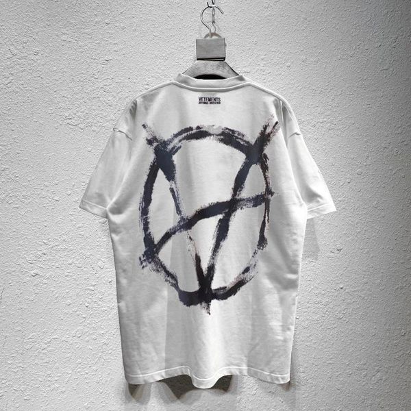 luxury couple t-shirt french fashion vete brand short-sleeved t-shirt vtm anti-war series black and white loose summer short tee, White;black
luxury couple t-shirt french fashion vete brand short-sleeved t-shirt vtm anti-war series black and white loose summer short tee, White;black