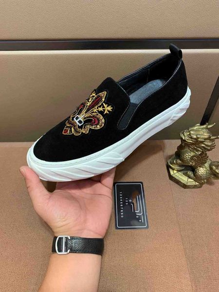 2019 new fashion men women sneaker casual shoes luxury designer low leather ace bee stripes shoe walking sports trainers embroidered, Black
2019 new fashion men women sneaker casual shoes luxury designer low leather ace bee stripes shoe walking sports trainers embroidered, Black
