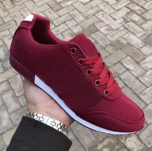 sell quality wholesale 2020 men trainer chukka black lightweight breathable walking hiking women sport shoes 36-45
sell quality wholesale 2020 men trainer chukka black lightweight breathable walking hiking women sport shoes 36-45