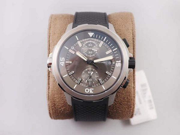 2020 new v6-factory ocean timing "shark" special edition special edition inside and outside rotating bezel, 44mm case, Slivery;brown
2020 new v6-factory ocean timing "shark" special edition special edition inside and outside rotating bezel, 44mm case, Slivery;brown