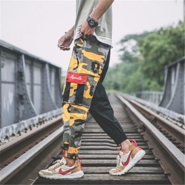 2020 new camouflage overalls korean style autumn tide loose hip-hop beam feet casual harem pants male all matching ins pants, Black
2020 new camouflage overalls korean style autumn tide loose hip-hop beam feet casual harem pants male all matching ins pants, Black