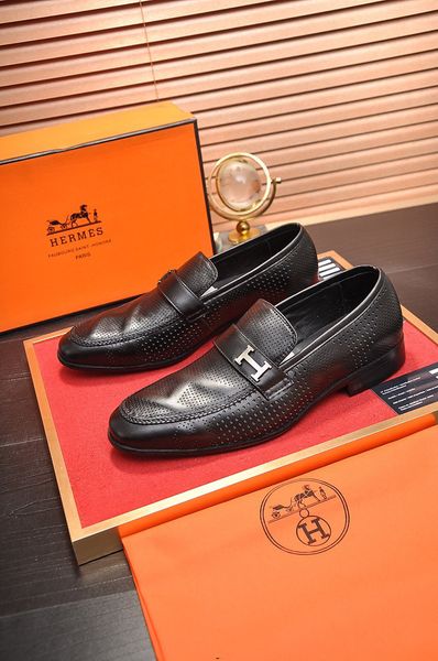 2019 brands new genuine leather men shoes comfortables men dress shoes luxury designers lace-up wedding dress shoes male loafers, Black
2019 brands new genuine leather men shoes comfortables men dress shoes luxury designers lace-up wedding dress shoes male loafers, Black