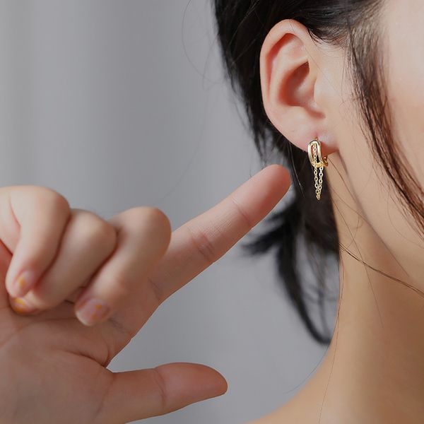 925 sterling silver earring fashion personalized chain hollow ear ring short pendant drop earring trend woman girl ear jewelry, Golden;silver
925 sterling silver earring fashion personalized chain hollow ear ring short pendant drop earring trend woman girl ear jewelry, Golden;silver