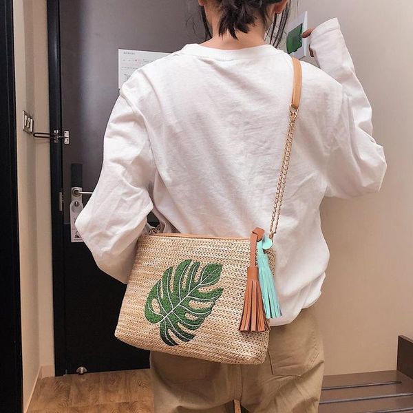 женщины соломенные сумки плеча вышивки молния сумки лето пляж bohemian crossbody сумки
женщины соломенные сумки плеча вышивки молния сумки лето пляж bohemian crossbody сумки
